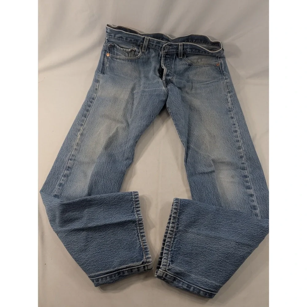 Levis discoloration wear